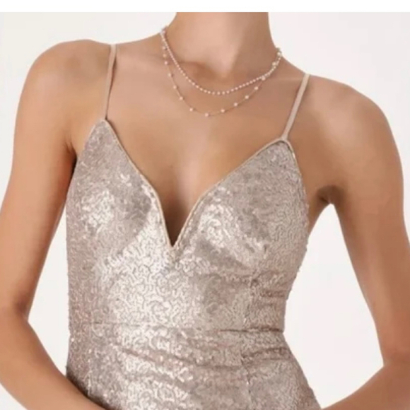 Lulus Plunge Mermaid Sequins Dress in Gold - Picture 3 of 7